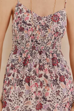 Abril. Vestido tirantes.