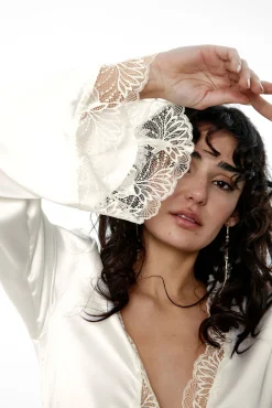 Bata corta satinada Gilot Gardenia
