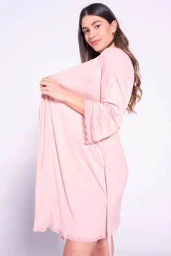 Bata premamá con encaje en el bajo