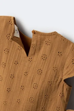 Blusa bordado suizo niña
