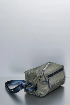 Bolso bandolera nylon kaki satinado