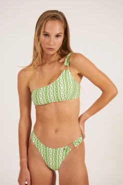 Braga bikini brasileña Lea