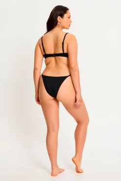 Braga Bikini menstrual tira