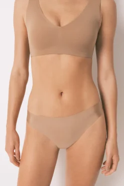 Braga clásica clean cut beige
