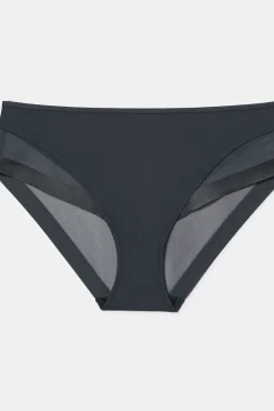 Braga clásica Generous de suave microfibra y detalles en malla