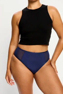 Braga menstrual clásica azul