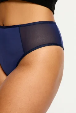Braga menstrual clásica azul