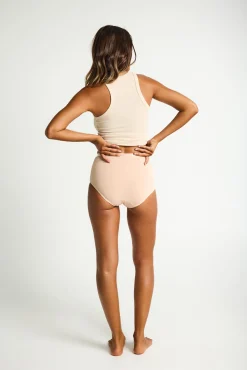 Braga menstrual clásica brief alta bambú negra absorción ligera moderada