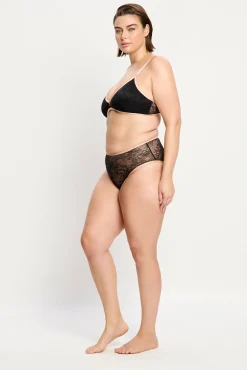 Braga menstrual encaje alta