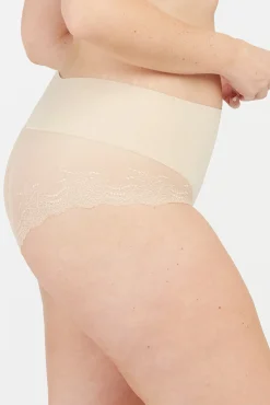Braguita moldeadora invisible encaje nude Spanx