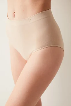 Braguita nude alta