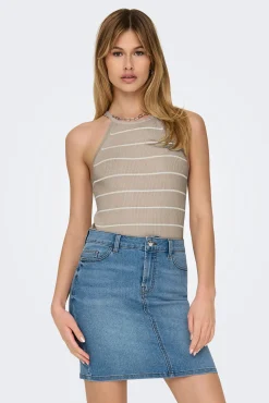 Camiseta ajustada tirantes