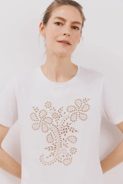 Camiseta bordada