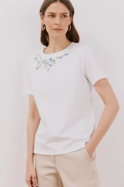 Camiseta bordado floral