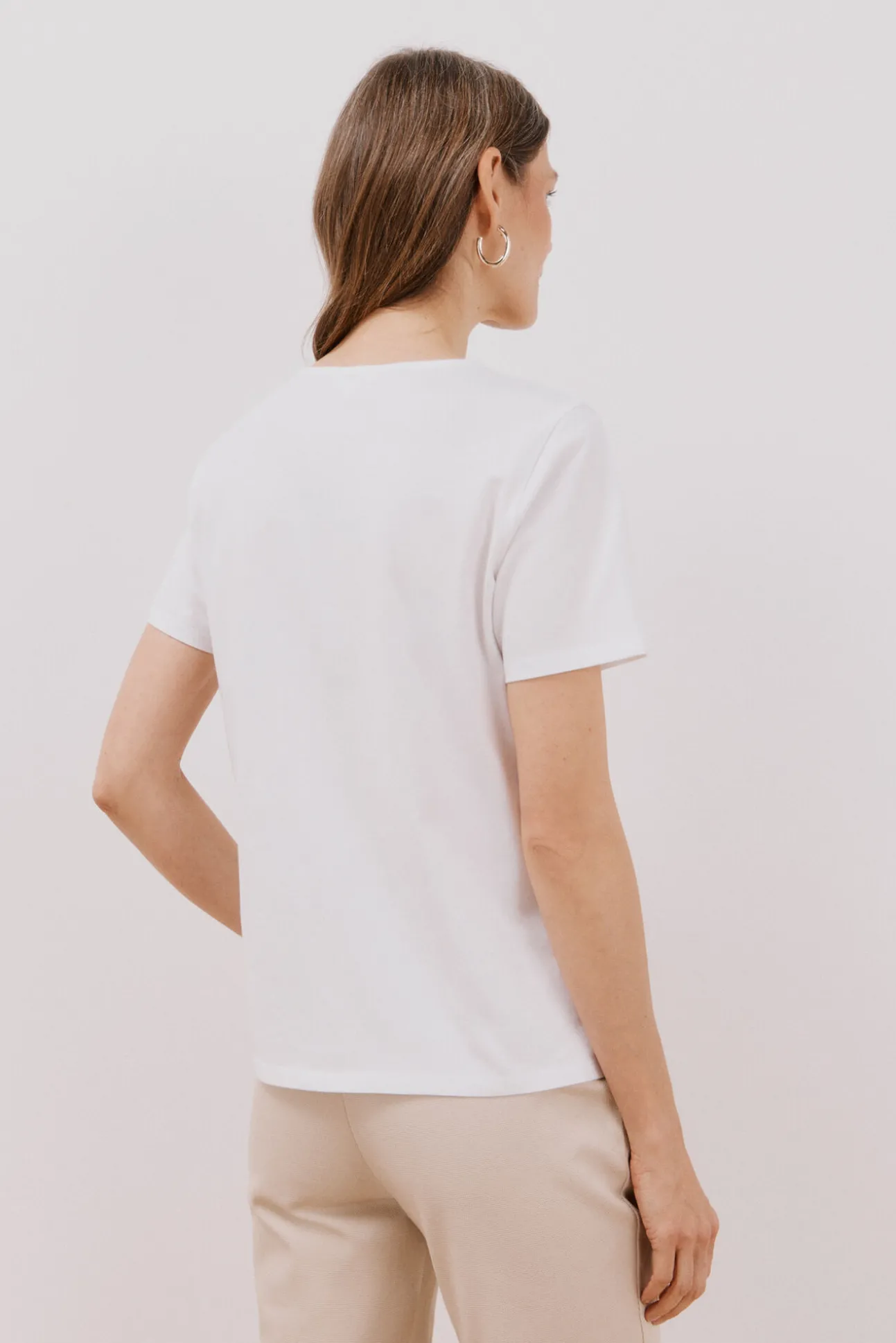 Camiseta bordado floral