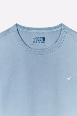 Camiseta básica con bordado avión OOTO
