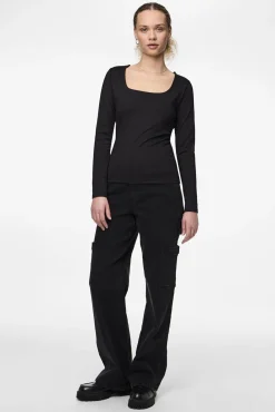 Camiseta básica escote reversible