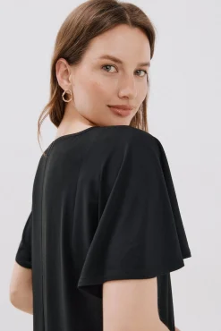 Camiseta básica fluida
