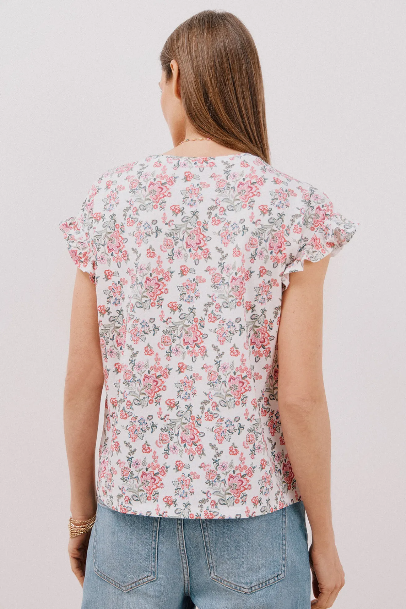 Camiseta básica volante