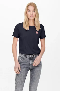 Camiseta con detalle de manga corta
