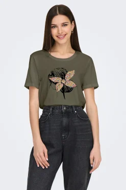 Camiseta con estampado y manga corta