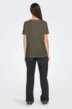 Camiseta con estampado y manga corta