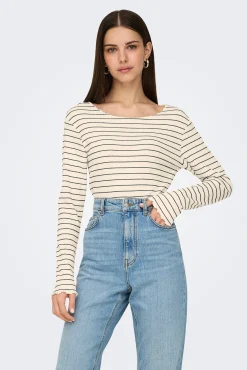 Camiseta corta manga larga bordes ondulados