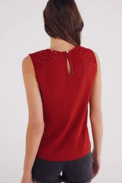 Camiseta crochet hombros