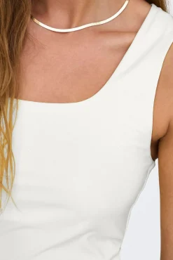 Camiseta cuello cuadrado