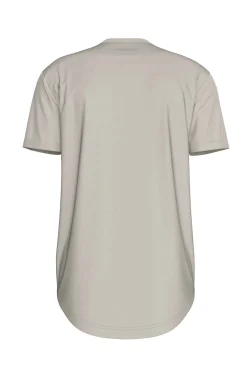 Camiseta de manga corta.