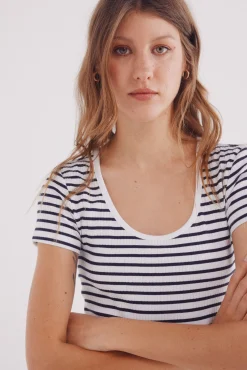 Camiseta escote redondo canalé