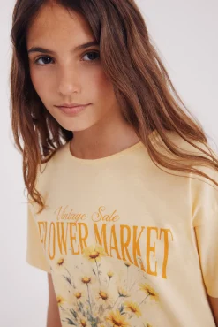 Camiseta flores niña