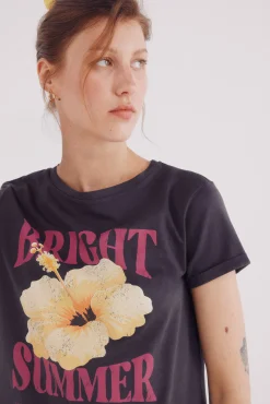 Camiseta gráfica flor
