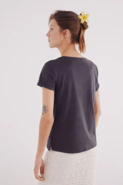 Camiseta gráfica flor
