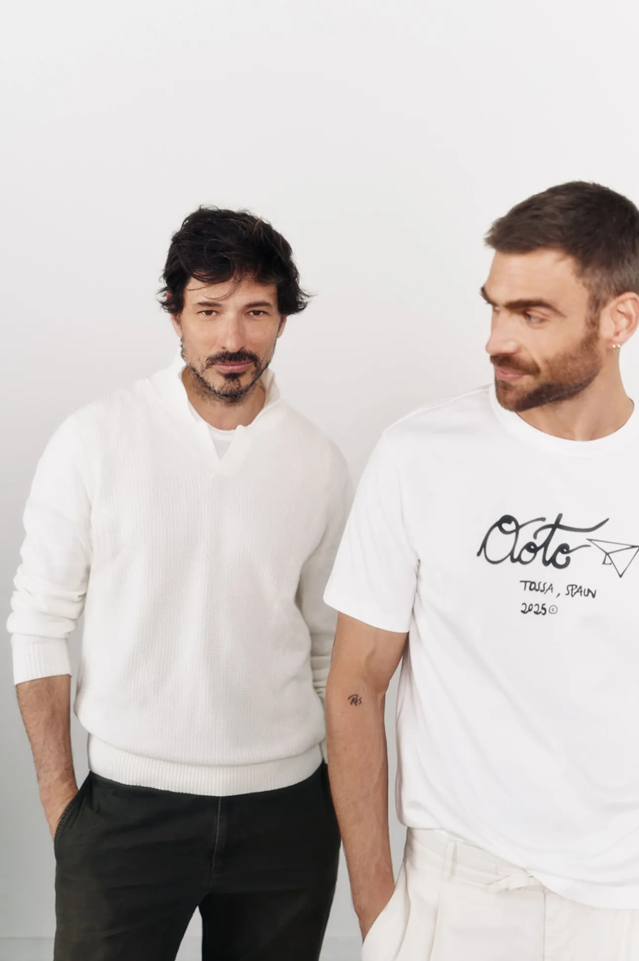Camiseta gráfica lavada OOTO