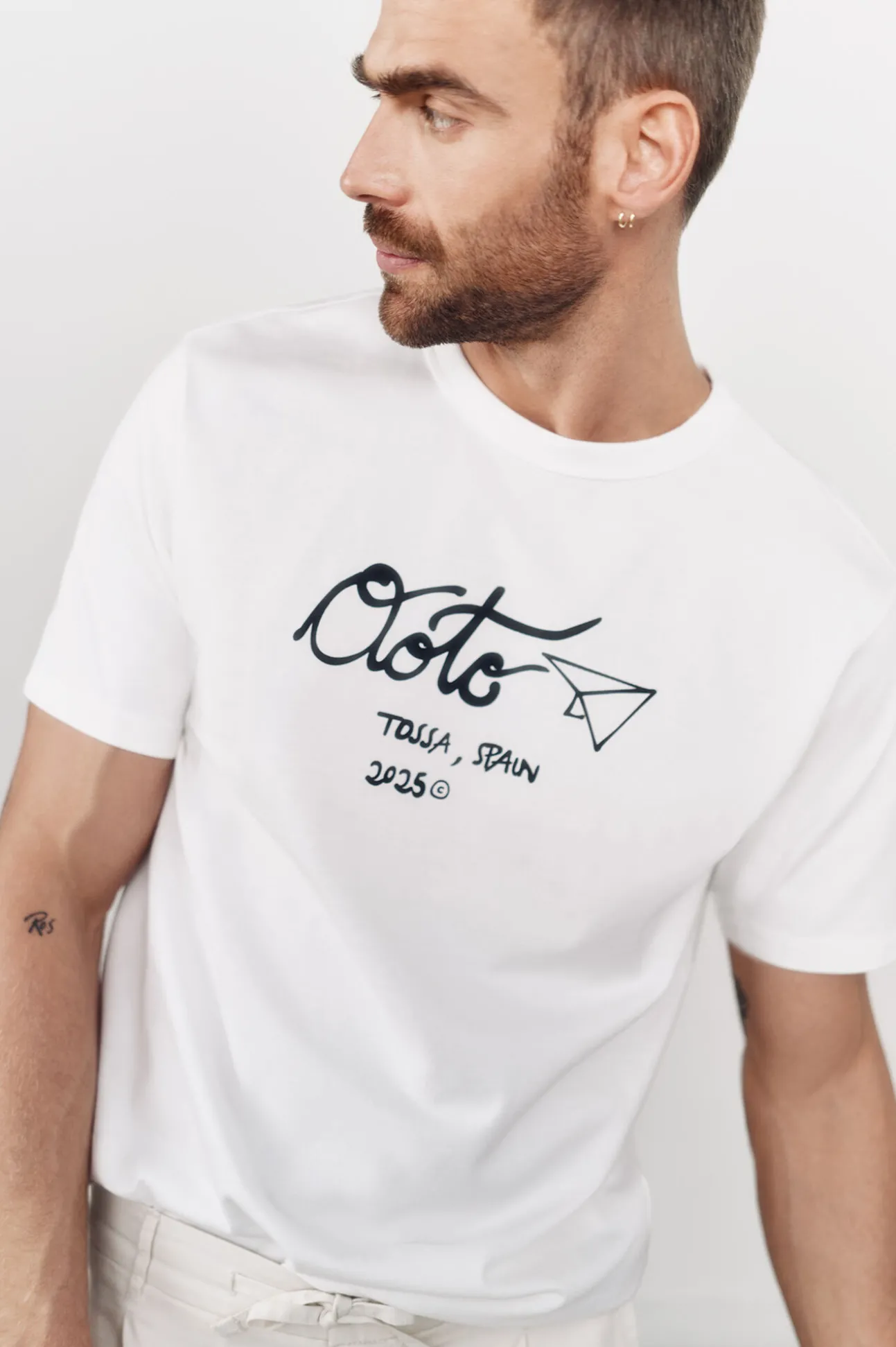 Camiseta gráfica lavada OOTO