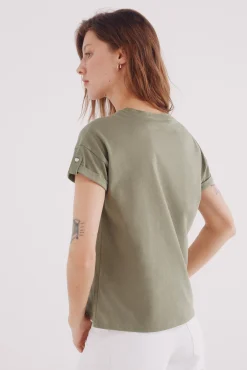 Camiseta gráfica manga botón