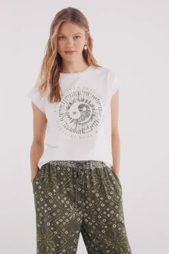 Camiseta gráfica étnica