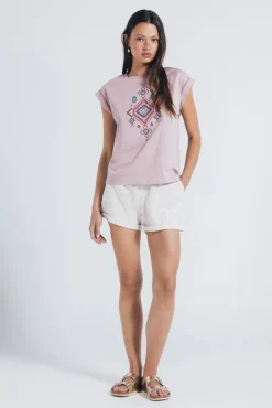 Camiseta gráfica étnica mangas lace
