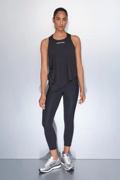 Camiseta halter asimétrica negro