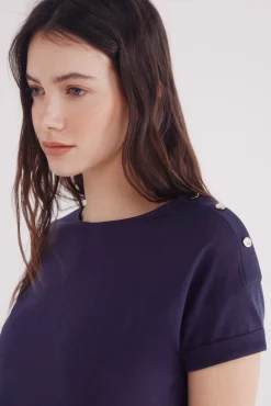 Camiseta lisa manga vuelta botones hombro