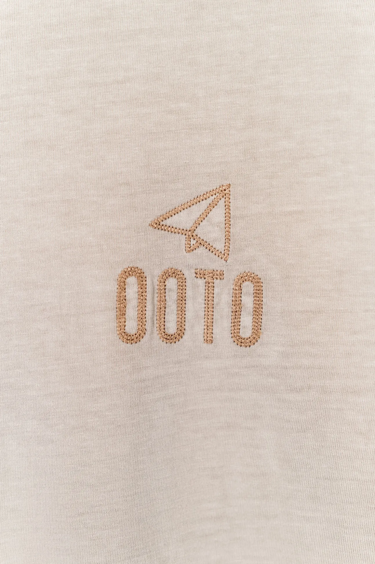 Camiseta logo lavada OOTO