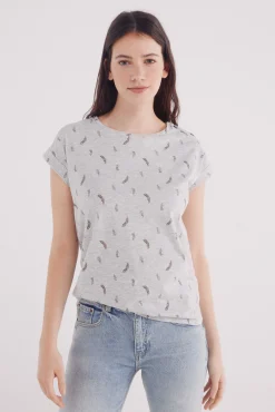 Camiseta manga vuelta botones hombro