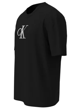 Camiseta monograma manga corta.