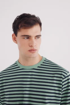 Camiseta rayas estampada