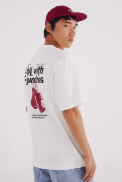Camiseta roll with de punches