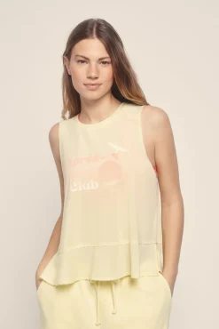 Camiseta sin mangas halter amarillo