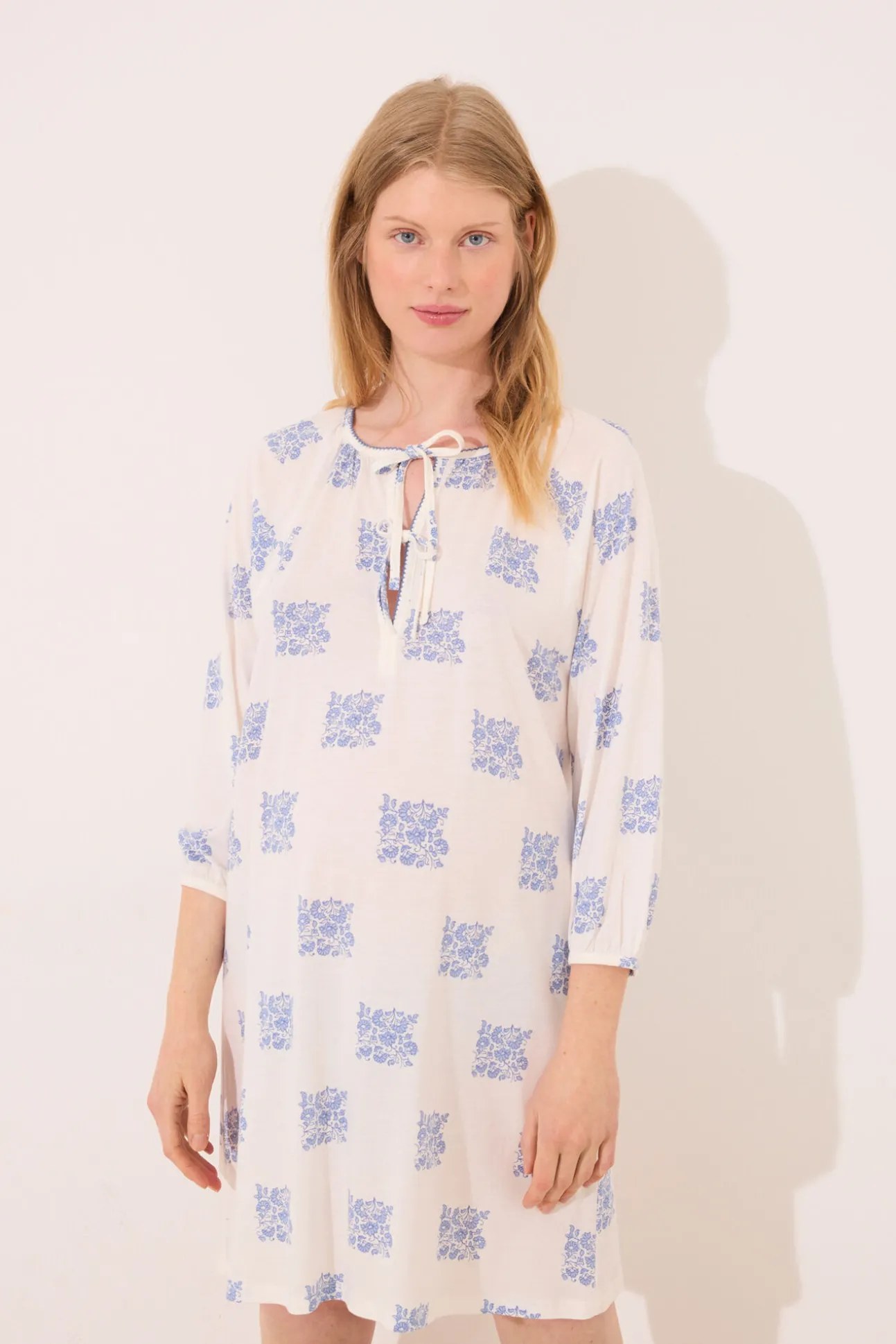 Camisón corto "maternity" blanco estampado boho
