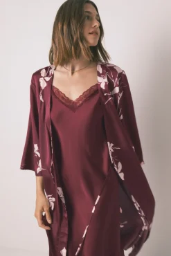 Camisón largo encaje vino