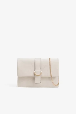 Cartera de mano efecto piel con relieve